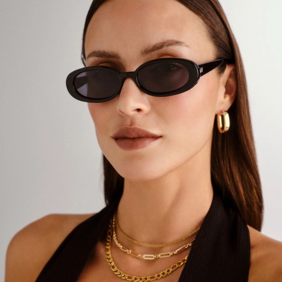 Le Specs Accessories - Le Specs Black Oval Sunglasses